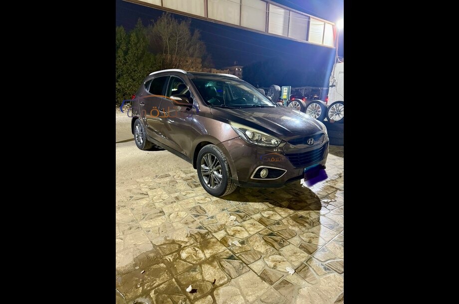 IX 35 Hyundai Brown