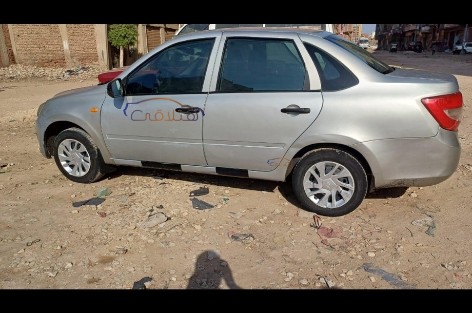 Granta Lada Silver