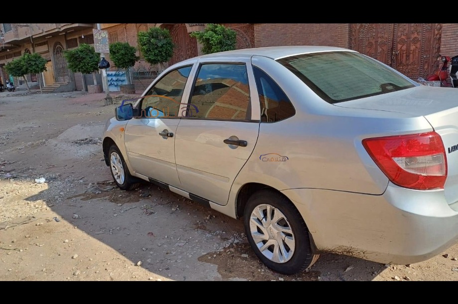Granta Lada Silver
