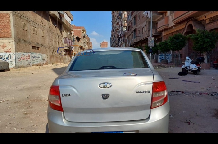 Granta Lada Silver
