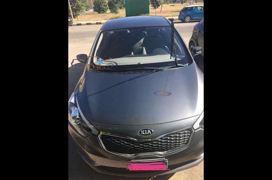 Cerato Kia فضي