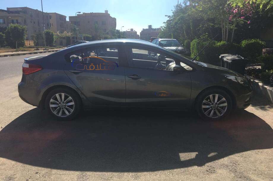 Cerato Kia فضي