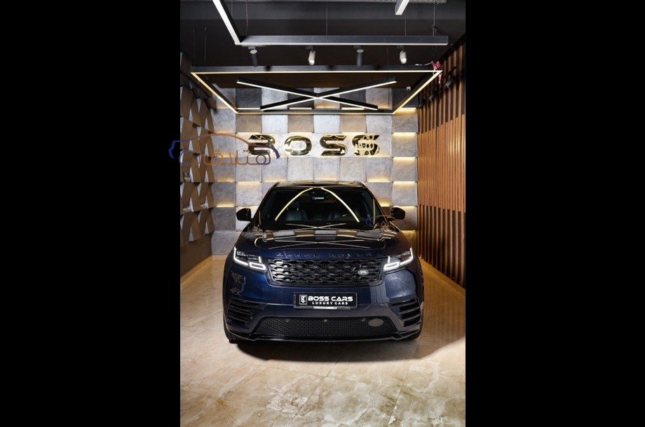 Velar Land Rover الأزرق الداكن