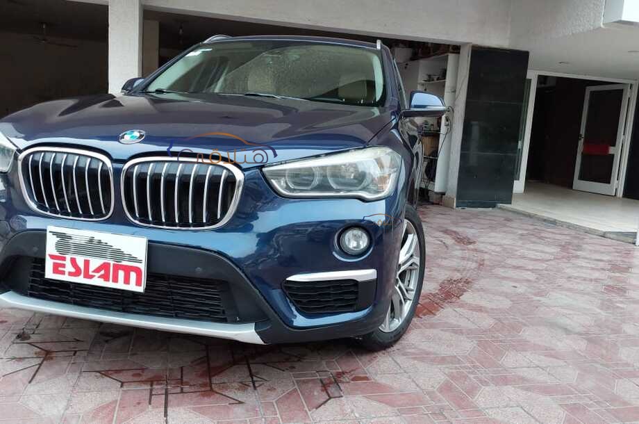 X1 BMW Dark blue