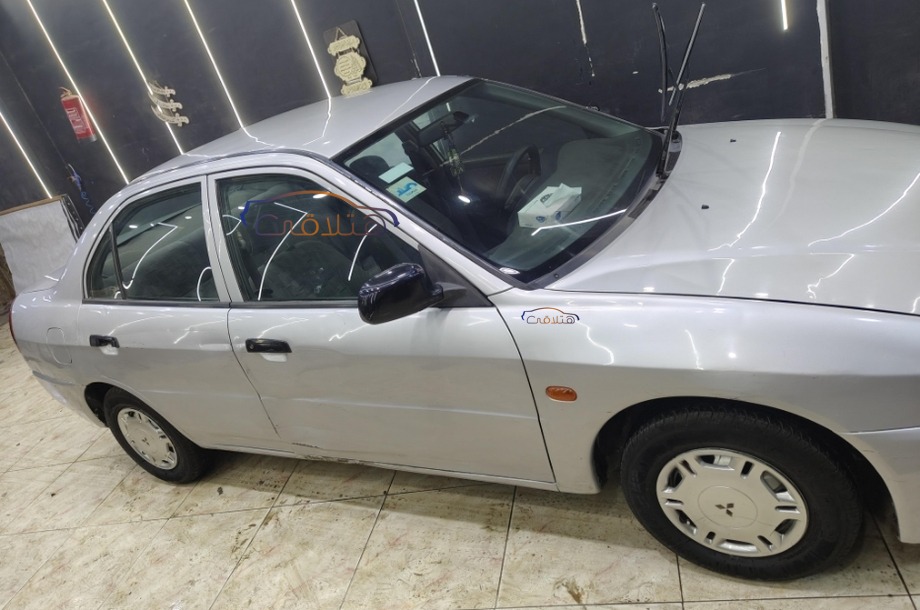 Lancer Crystala Mitsubishi Silver