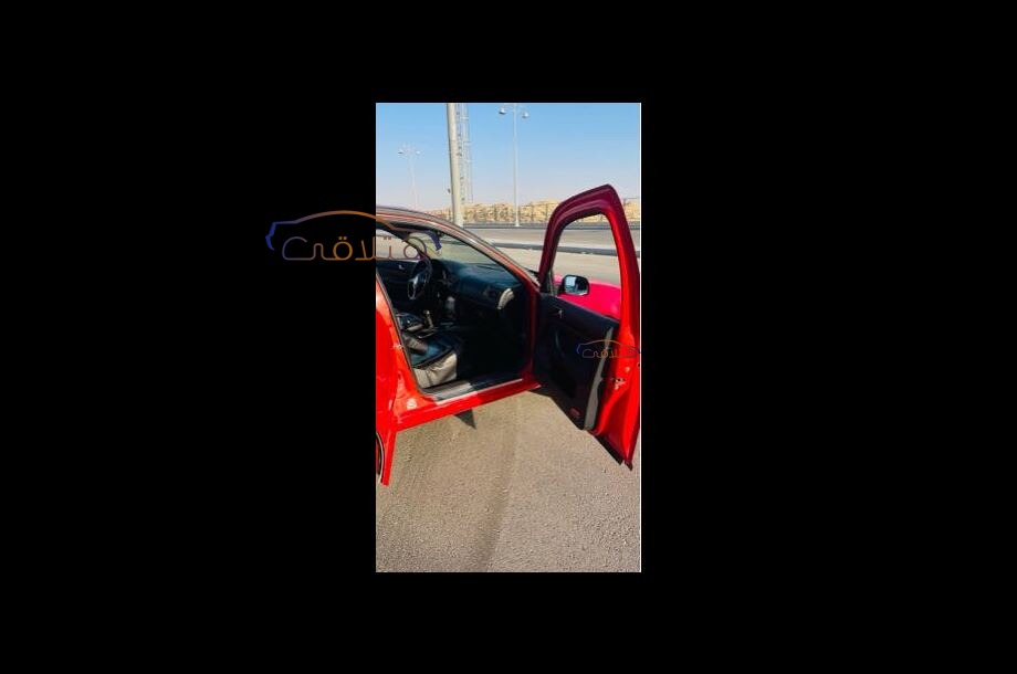 Golf 4 Volkswagen احمر