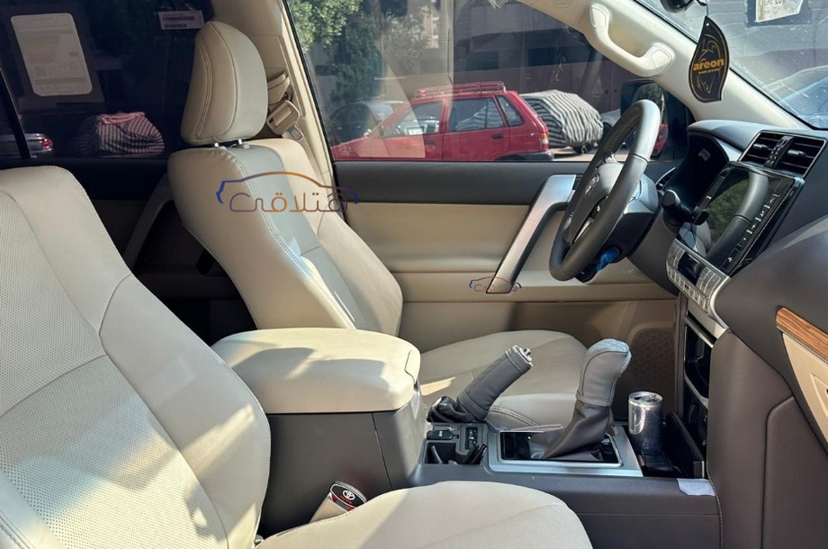 Prado Toyota أبيض