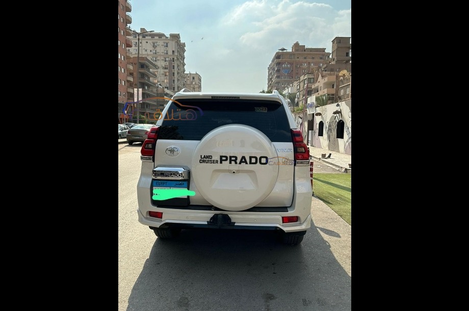Prado Toyota أبيض