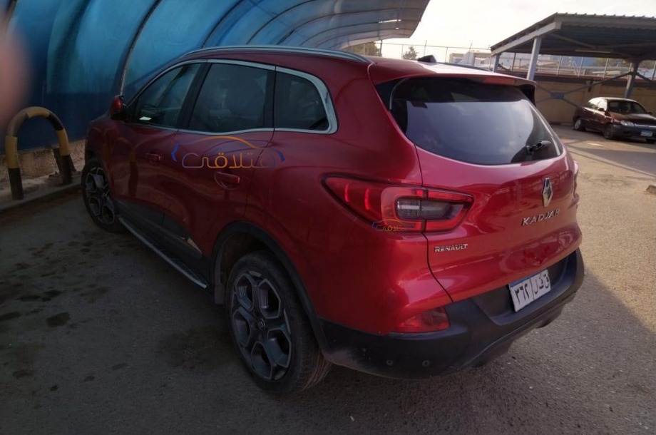 Kadjar Renault احمر