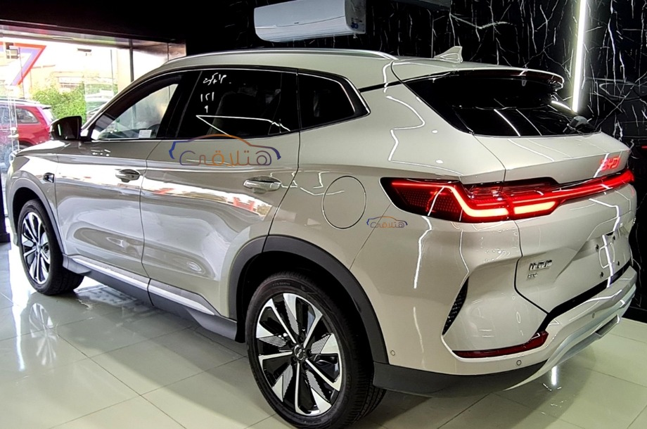 Song Plus Byd فضي