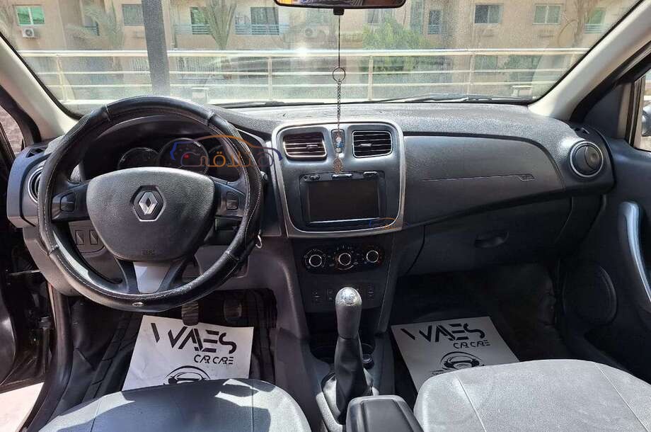 Sandero Step Way Renault أسود