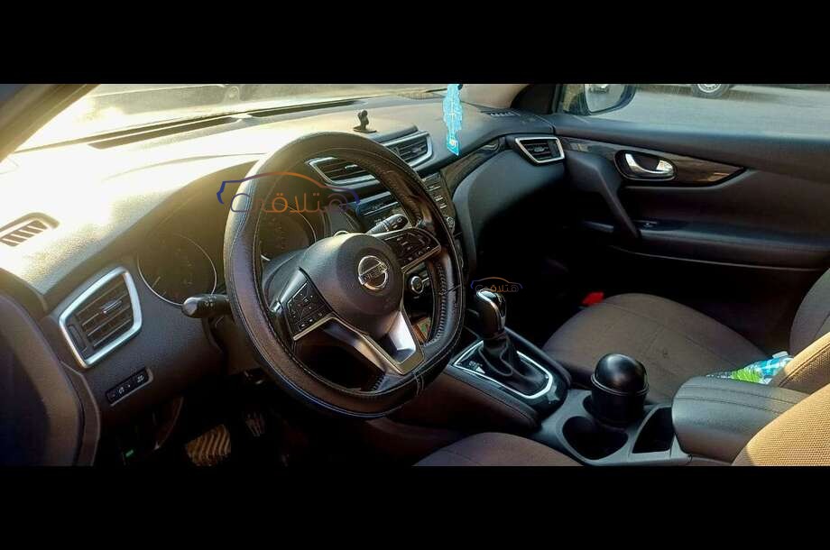 Qashqai Nissan أزرق