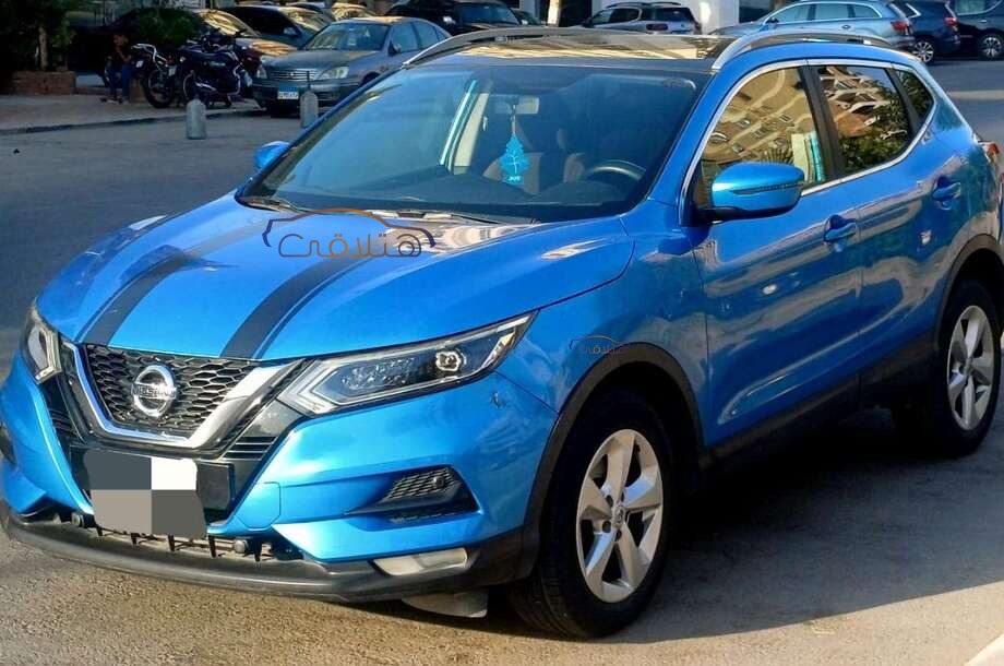 Qashqai Nissan أزرق