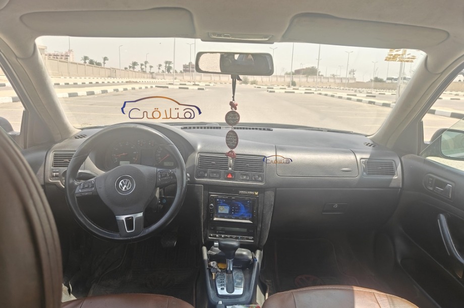 Bora Volkswagen Dark green