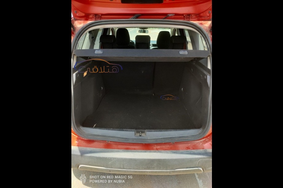 Duster Renault برتقالى