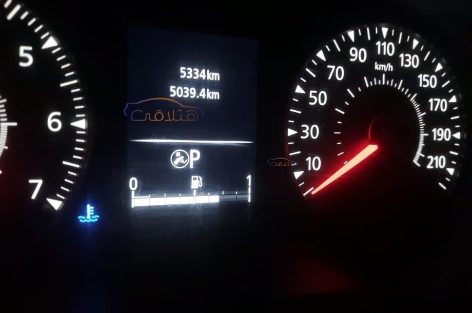 Duster Renault برتقالى