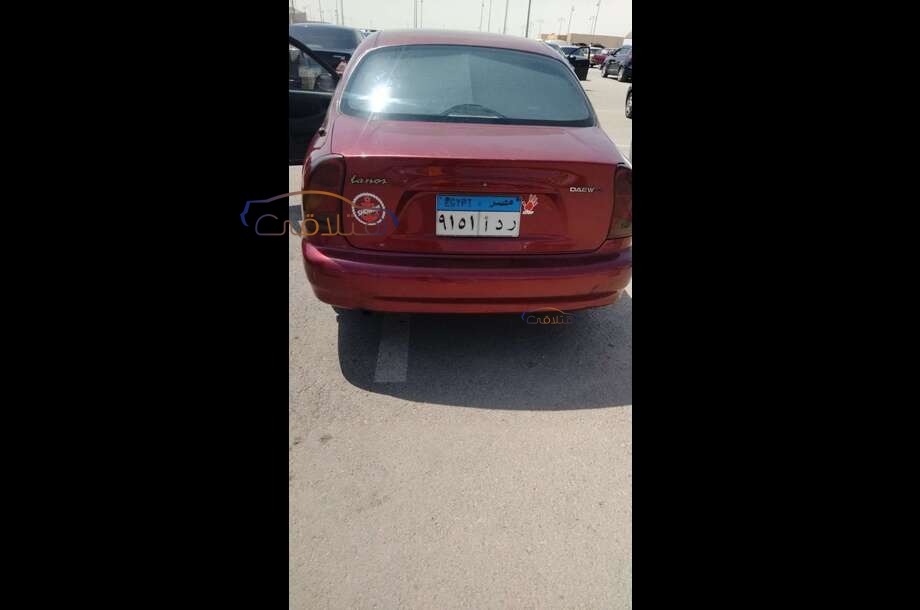 Lanos Daewoo احمر