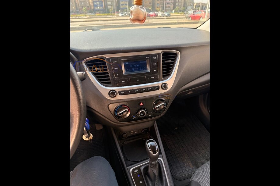 Accent HCI Hyundai Red