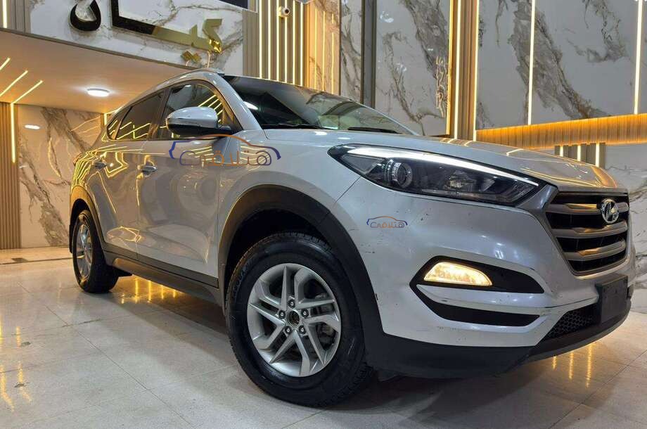 Tucson Hyundai Silver