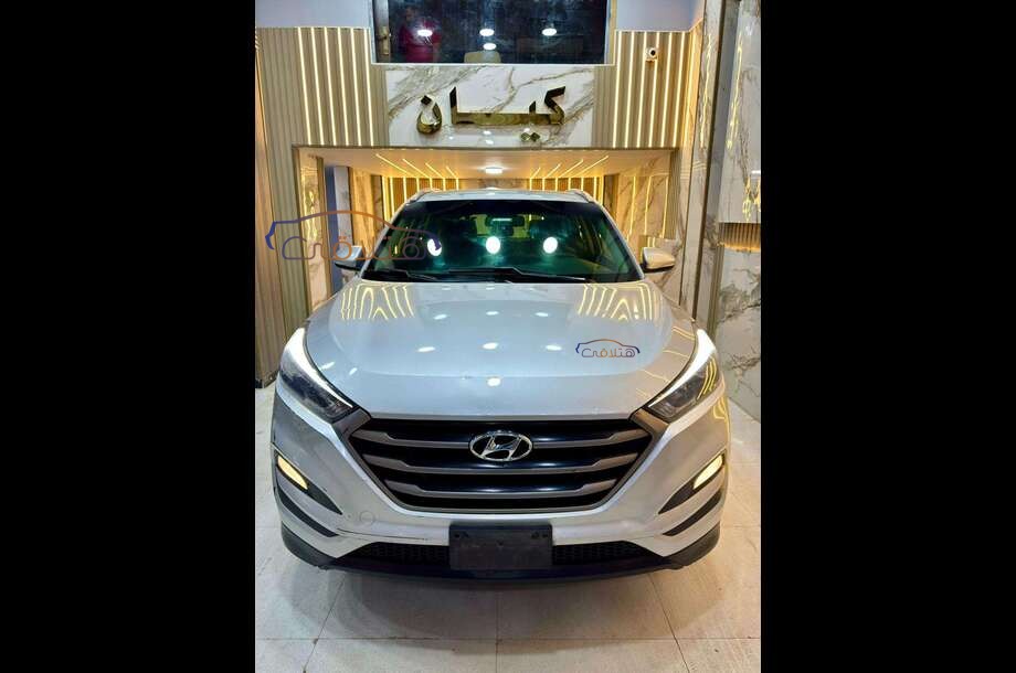 Tucson Hyundai Silver