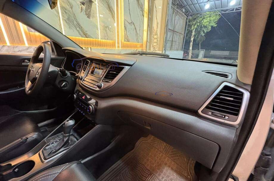 Tucson Hyundai Silver