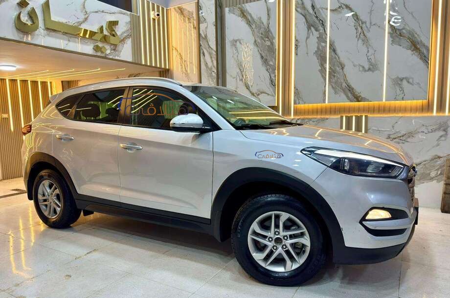 Tucson Hyundai Silver