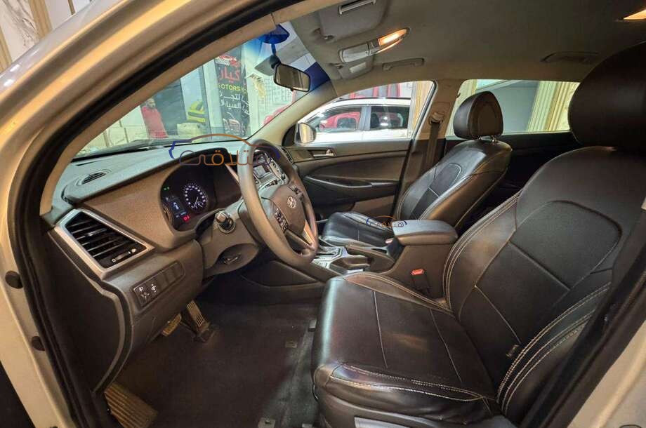 Tucson Hyundai Silver