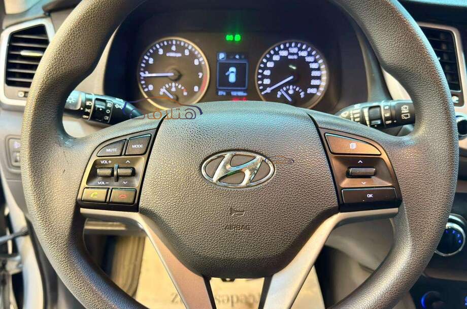 Tucson Hyundai Silver