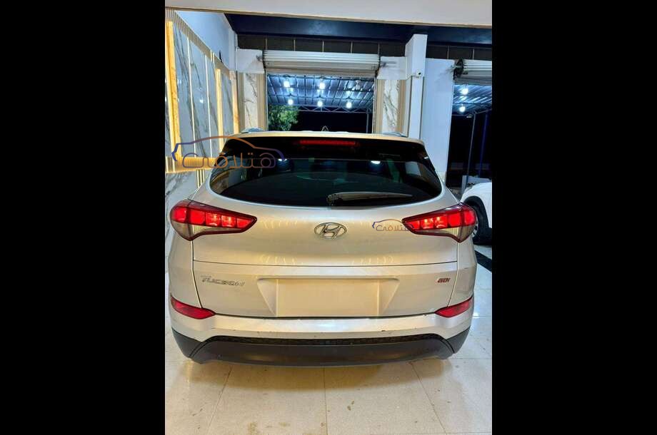 Tucson Hyundai Silver