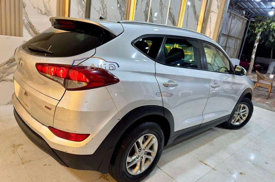 Tucson Hyundai Silver