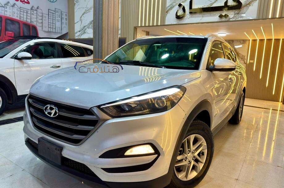 Tucson Hyundai Silver