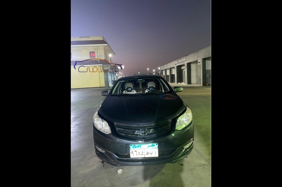 Optra Chevrolet رمادي