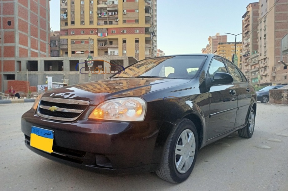 Optra Chevrolet أسود