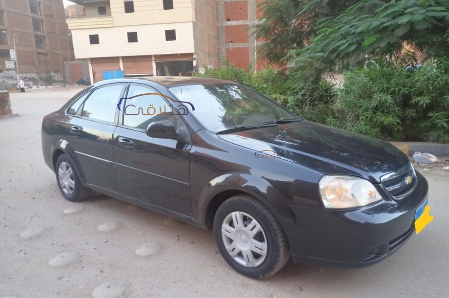 Optra Chevrolet أسود