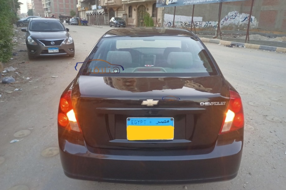 Optra Chevrolet أسود