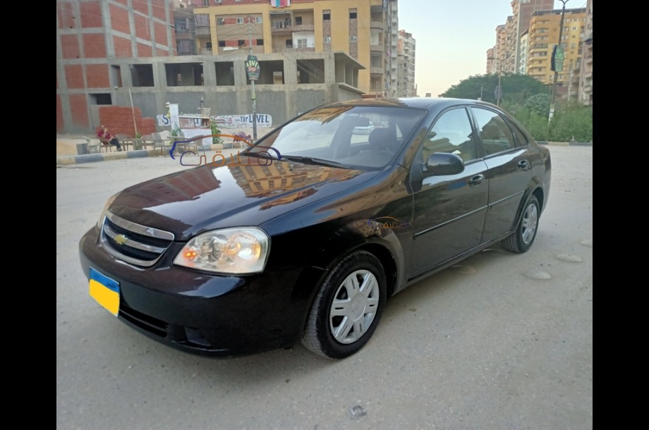 Optra Chevrolet أسود