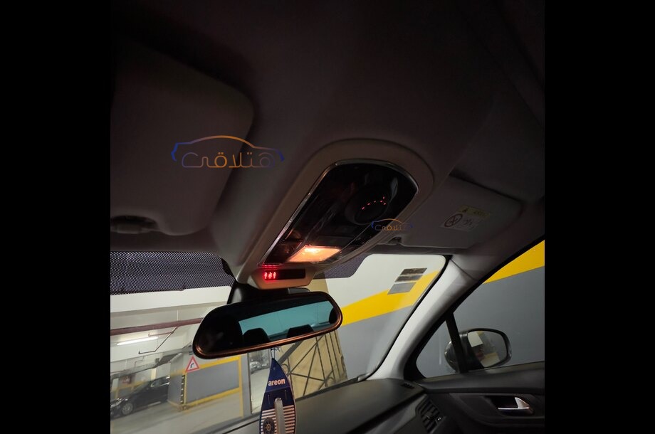 508 Peugeot رمادي