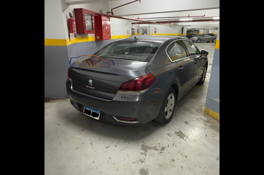 508 Peugeot رمادي