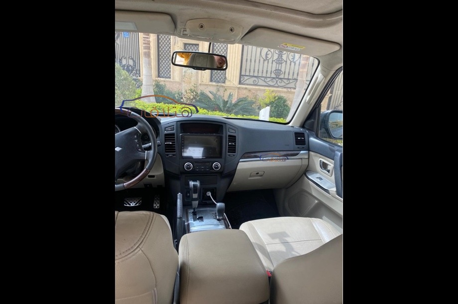 Pajero Mitsubishi Black