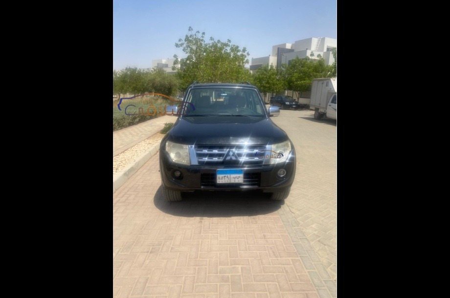 Pajero Mitsubishi Black