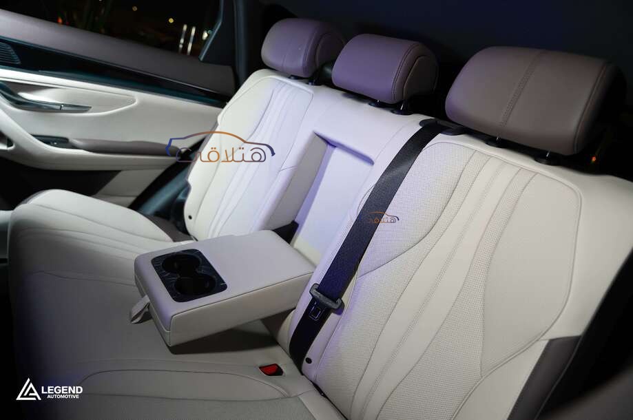 Song Plus Byd أبيض