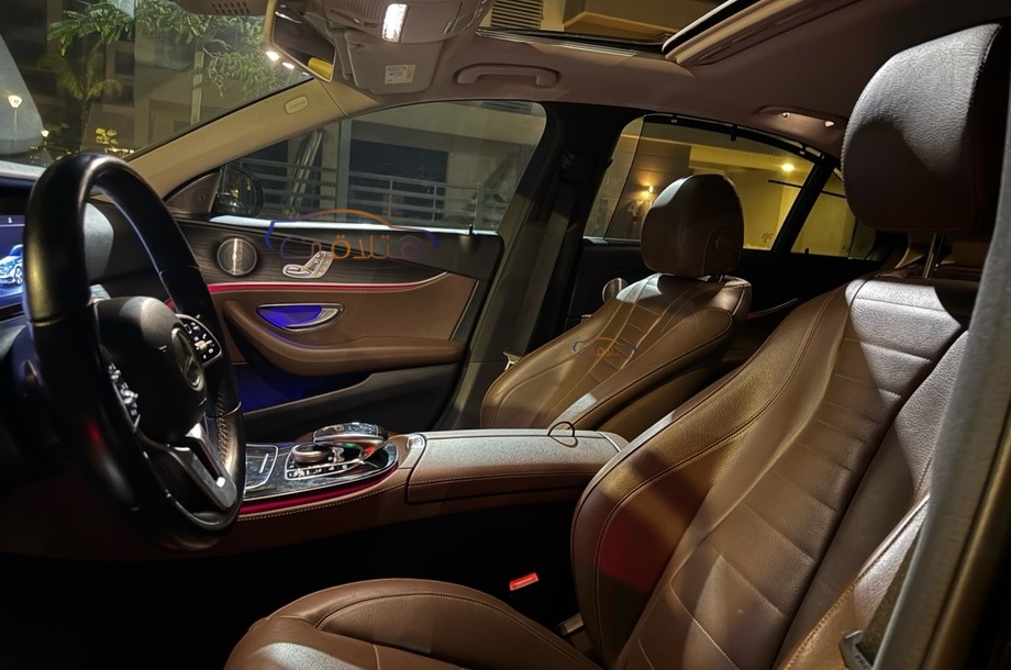 E 180 Mercedes Black