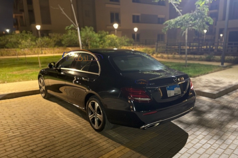 E 180 Mercedes Black