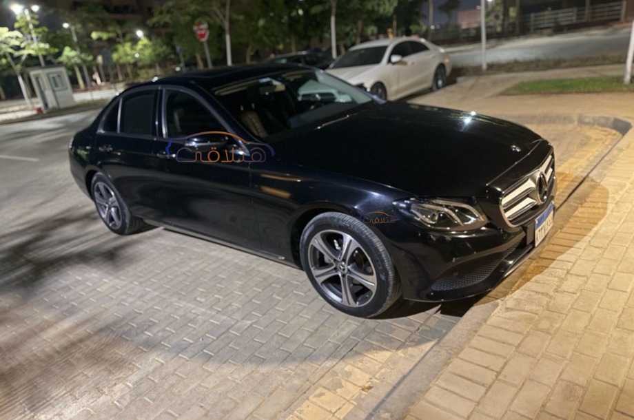 E 180 Mercedes Black
