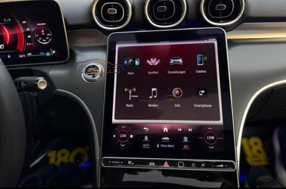 C 180 Mercedes أبيض