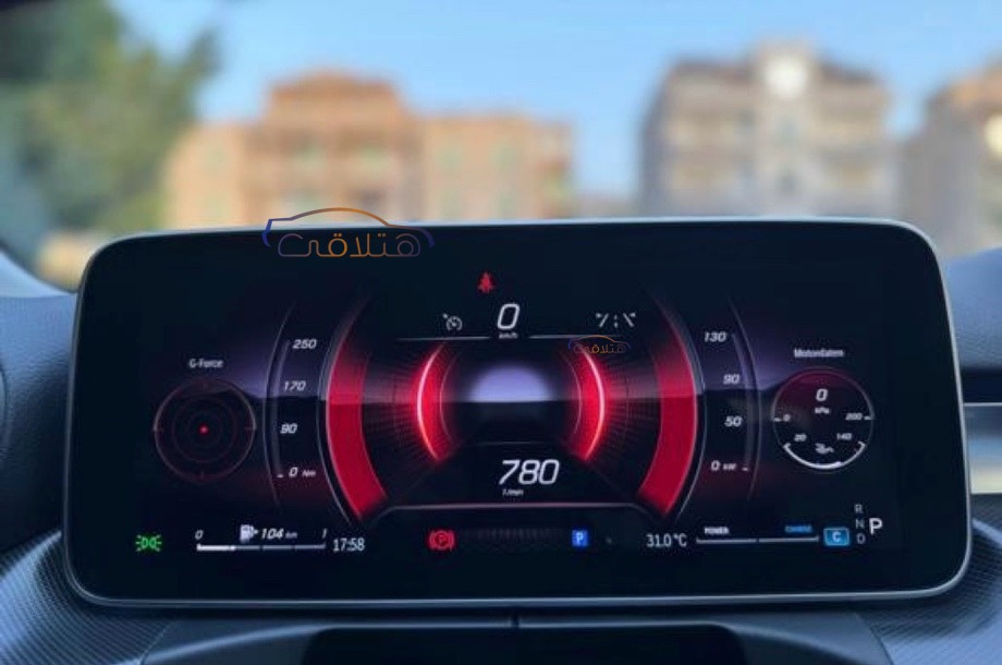 C 180 Mercedes أبيض