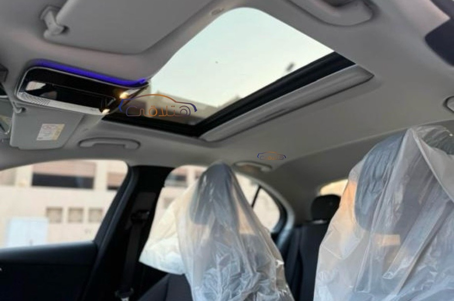 C 180 Mercedes أبيض