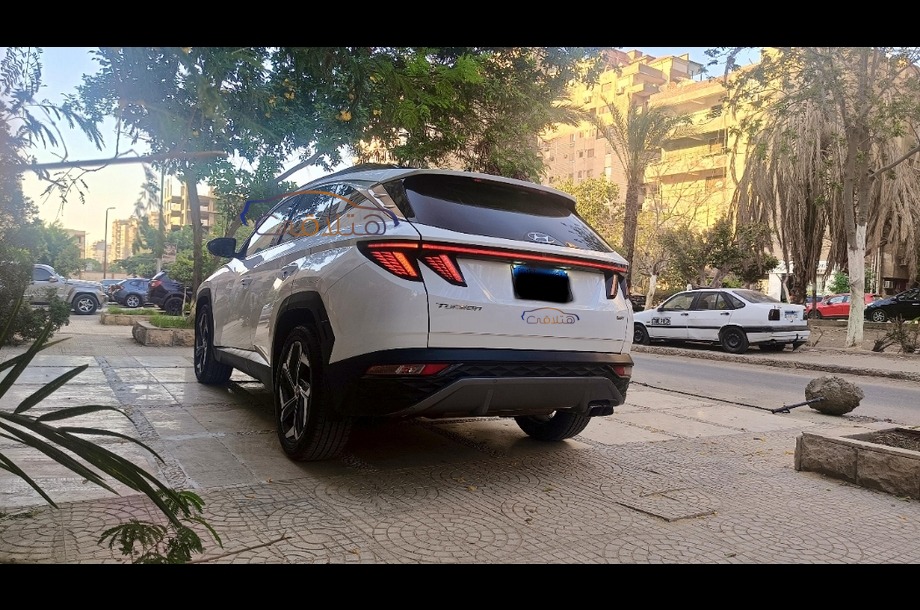 Tucson Hyundai أبيض