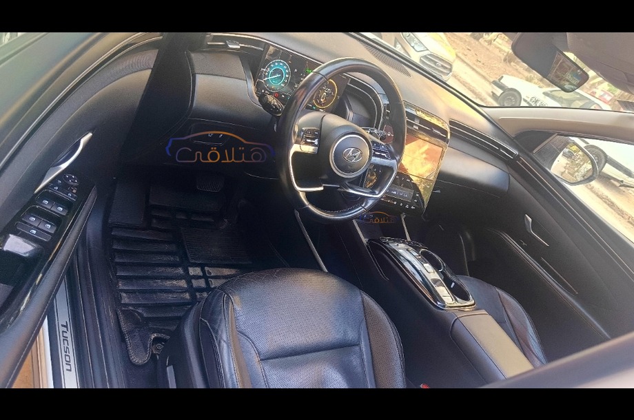 Tucson Hyundai أبيض