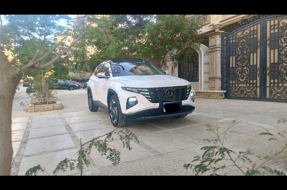 Tucson Hyundai أبيض